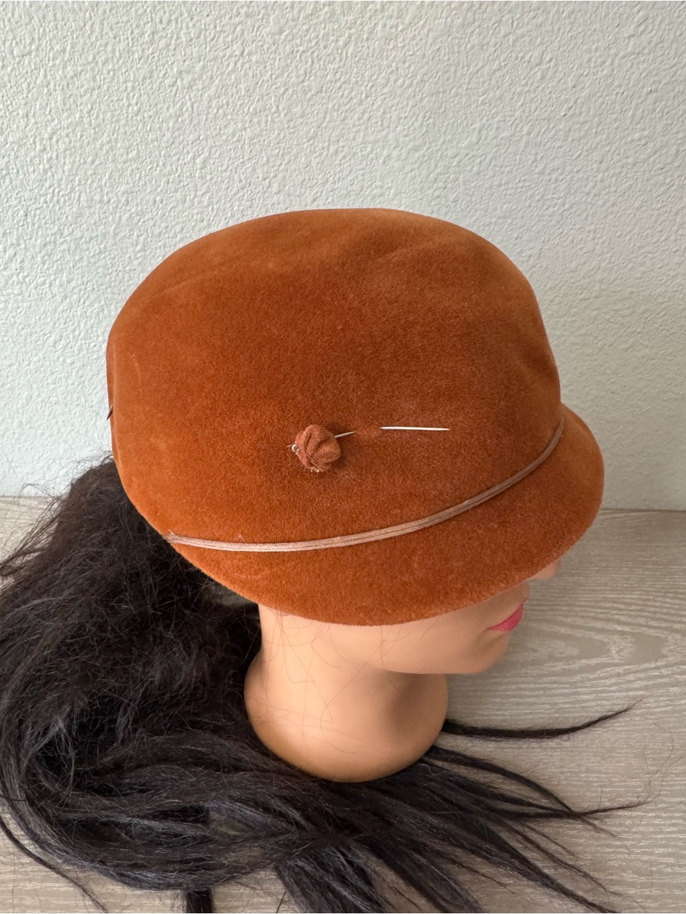 Aurore French vintage burnt orange velvet hat -needle point